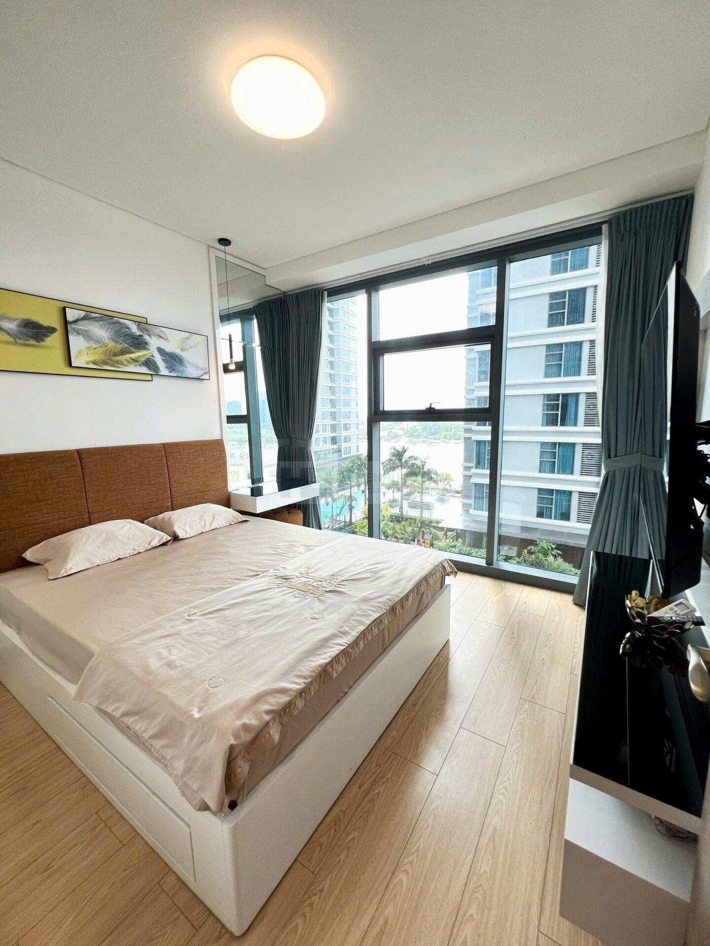 Sunwah Pearl 1PN 54m2 view hồ bơi phòng ngủ
