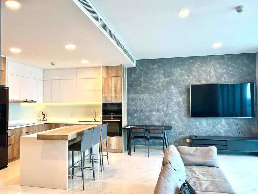 căn hộ Sunwah Pearl 2PN view đẹp - phòng khách + bếp
