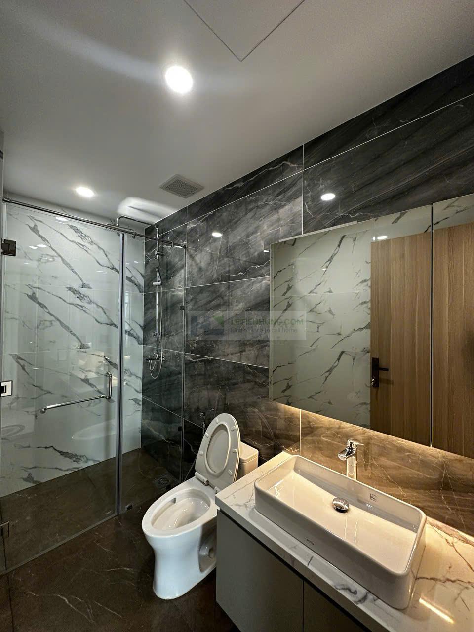 căn hộ Sunwah Pearl 3PN 128m2 layout đẹp - nhà vệ sinh