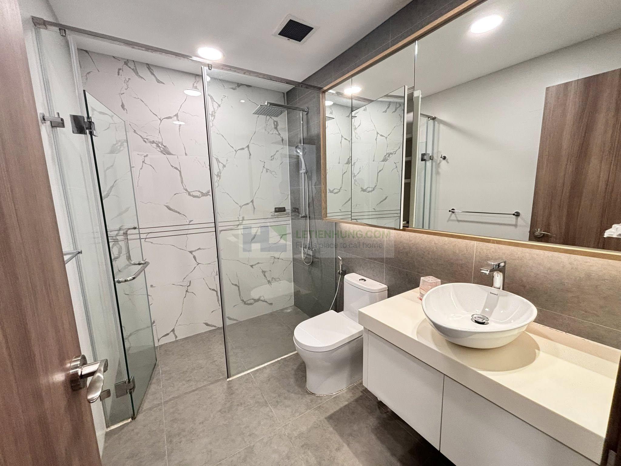 can ho sunwah pearl 1pn 55m2 - nha ve sinh
