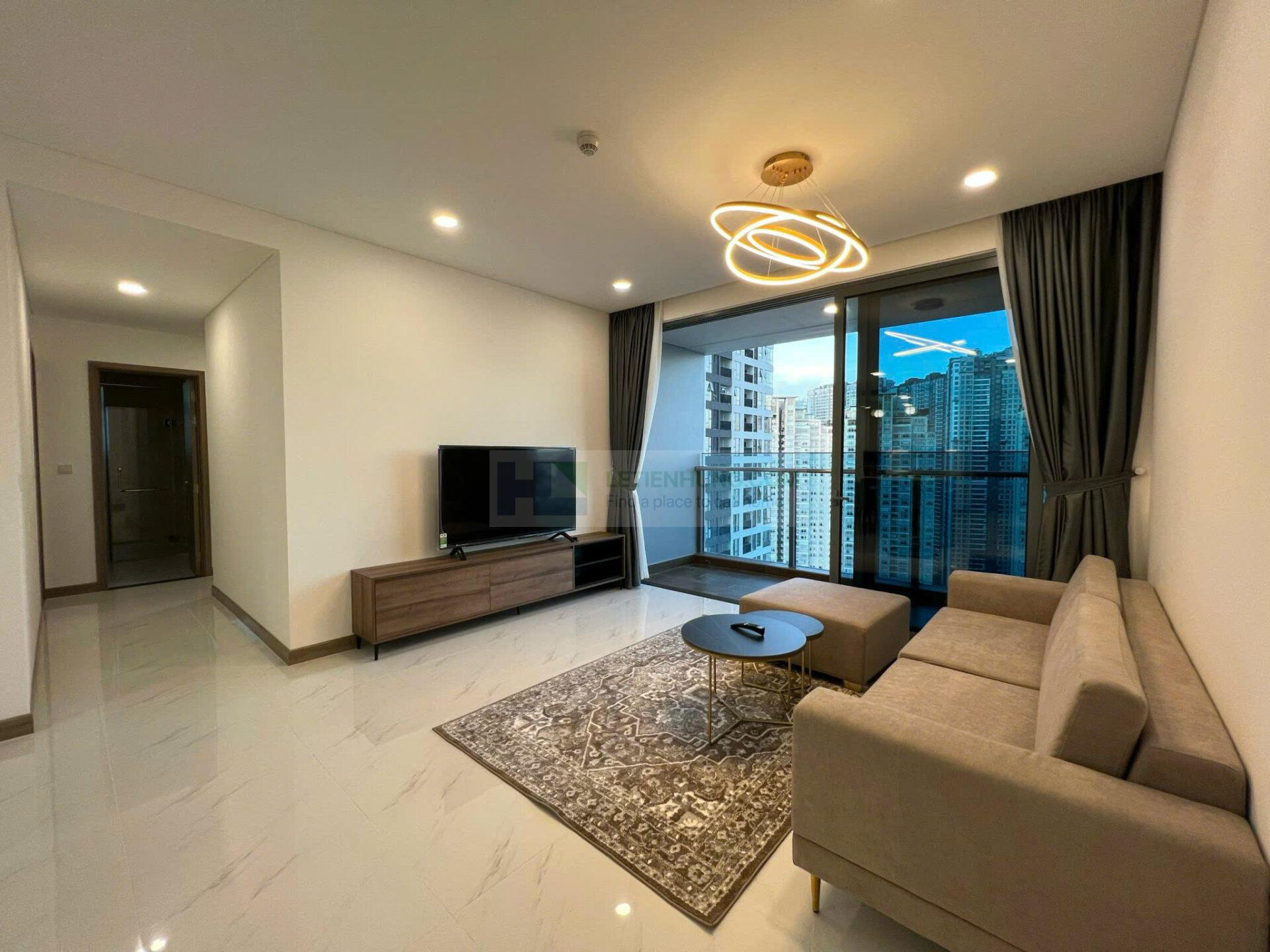 thuê căn hộ Sunwah Pearl 3PN 133m2 phòng khách chill